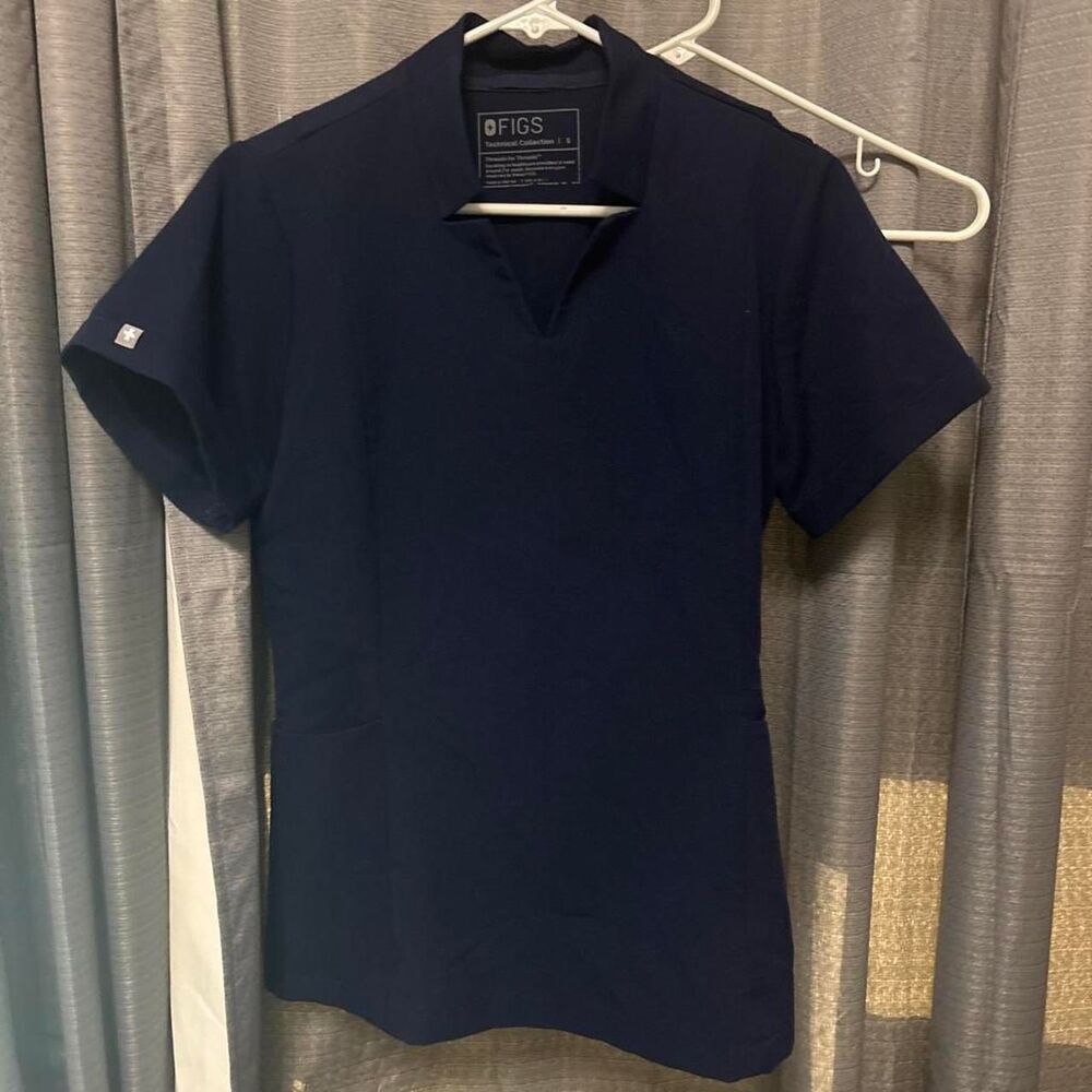Figs Women's Navy Top